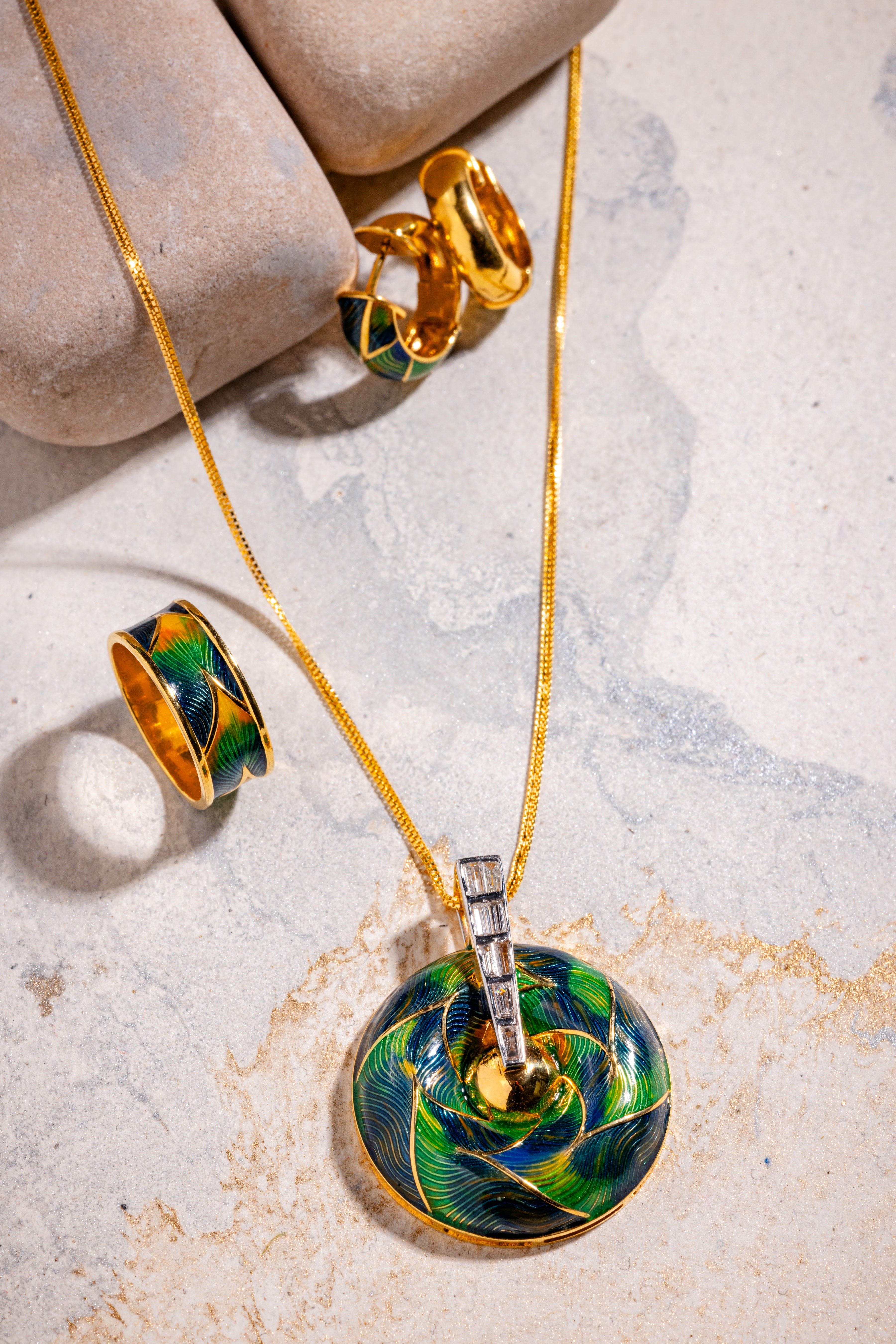 Saanjh pendant set earrings and ring
